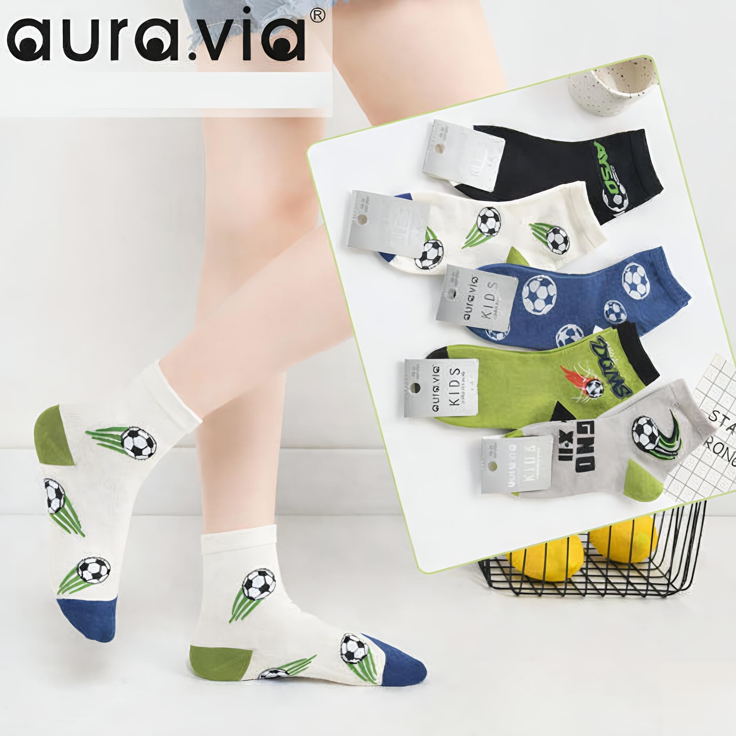 Aura.via - vaikiškos kojinės su kamuoliais